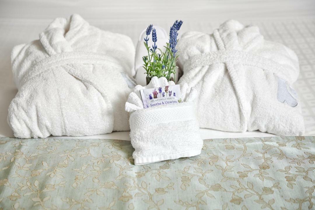 Samuels Boutique Hotel Годерич Экстерьер фото